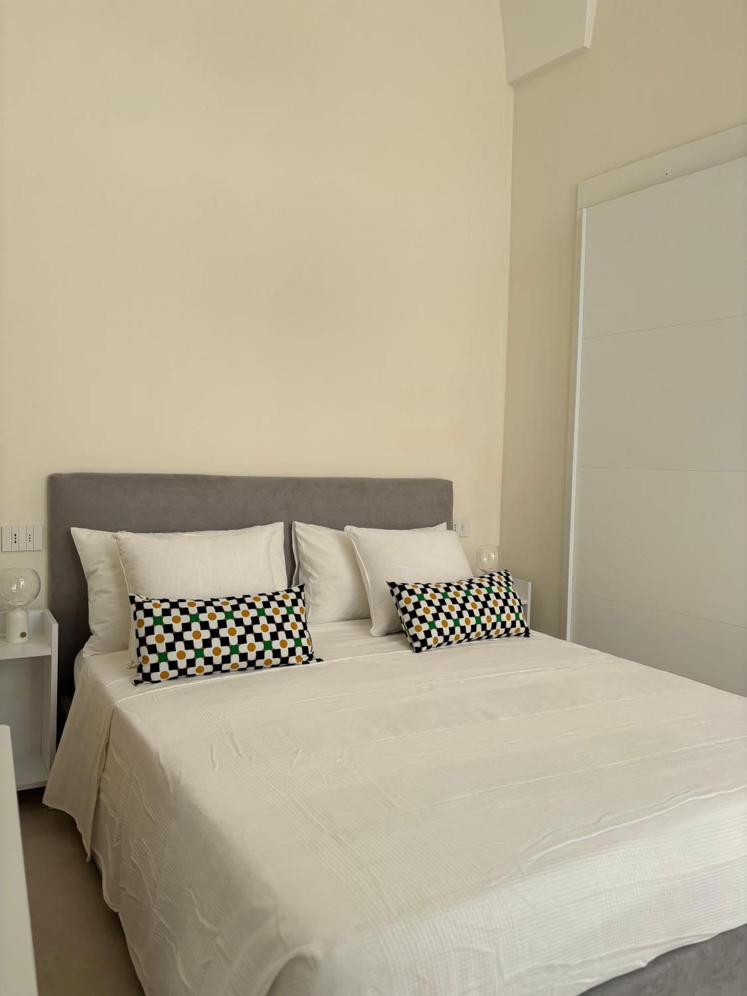 Alora Boutique Suites Lecce Bagian luar foto