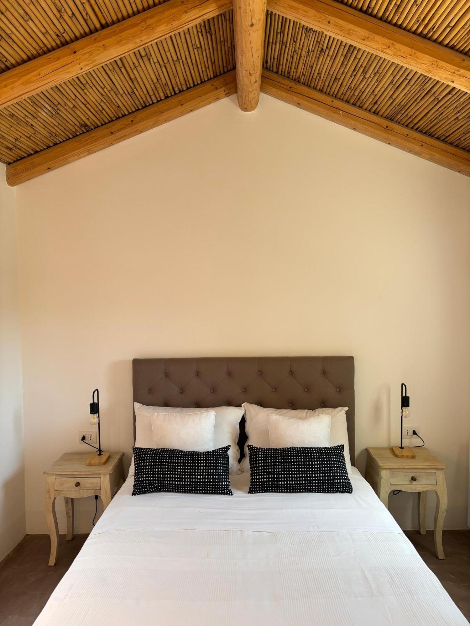 Alora Boutique Suites Lecce Bagian luar foto