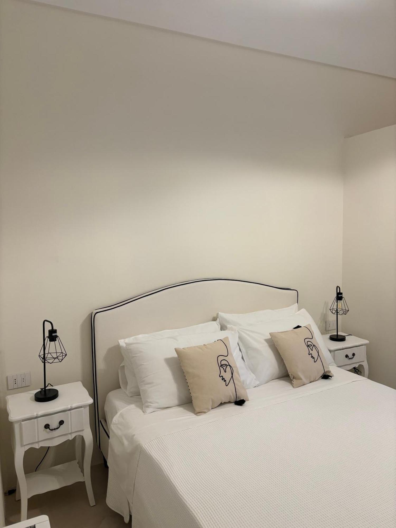 Alora Boutique Suites Lecce Bagian luar foto